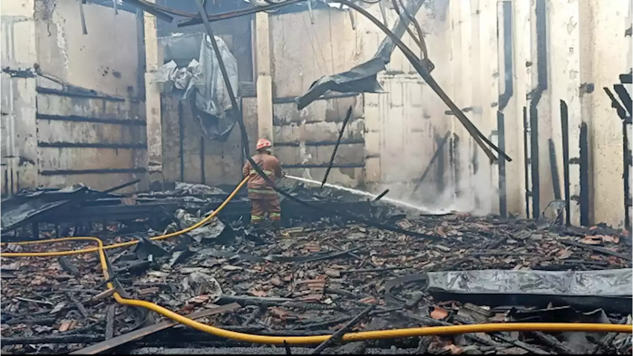 Kebakaran Landa Kantor RRI di Jember Jawa Timur