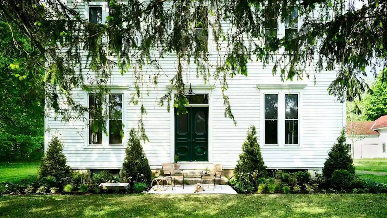 How This Couple Transformed a 19th Century Berkshires Home Into the Most Charming Airbnb