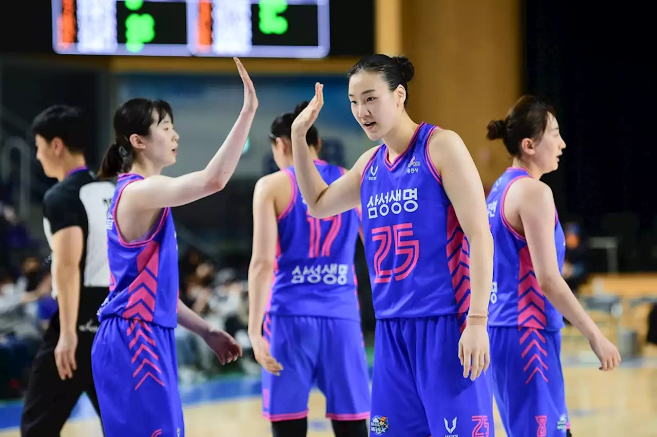'배혜윤 더블더블' 삼성생명, 신한은행 잡고 3연승 '4위 굳히기' | 연합뉴스