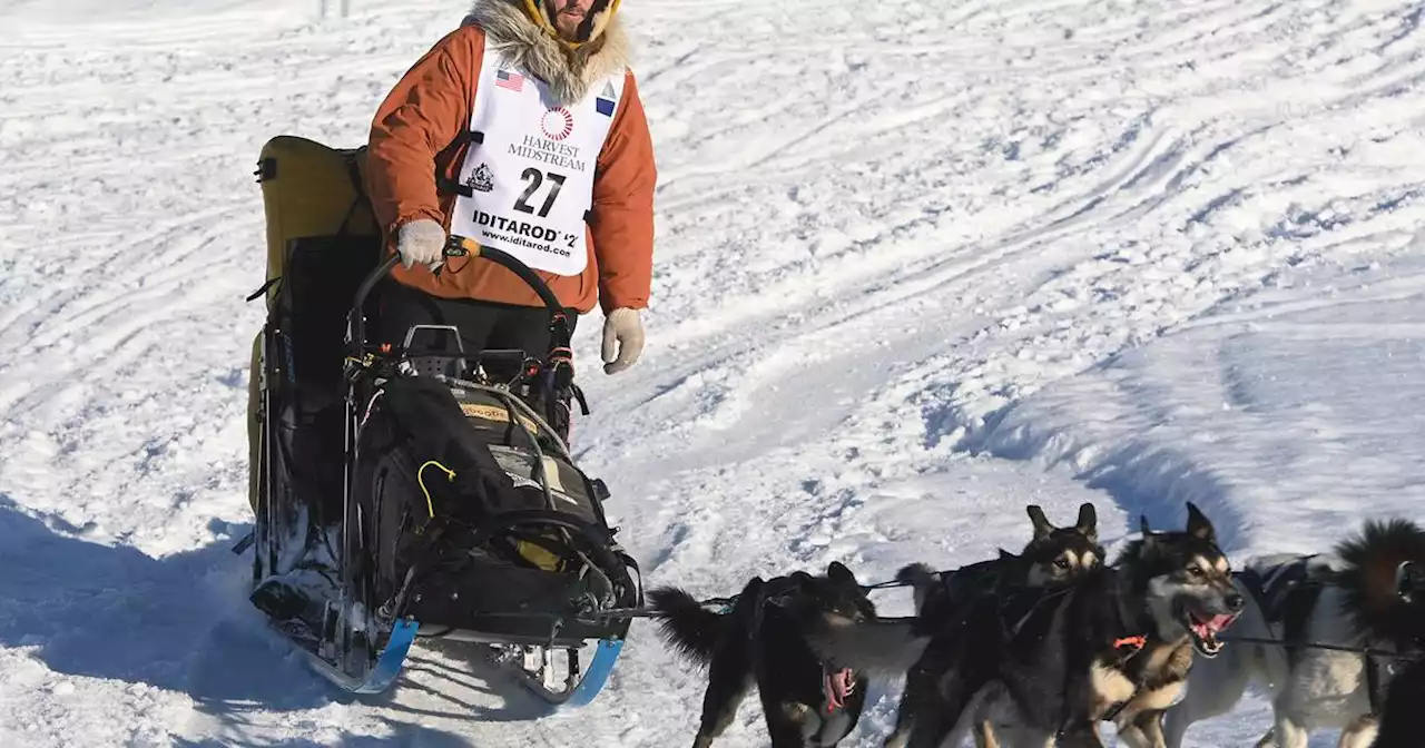 It’s Brent Sass’ Iditarod to lose as Dallas Seavey chases him up the coast