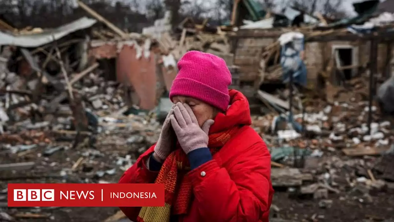 Serangan udara Rusia hancurkan bangunan perumahan di Ibu Kota Kyiv saat perundingan berlanjut - BBC News Indonesia