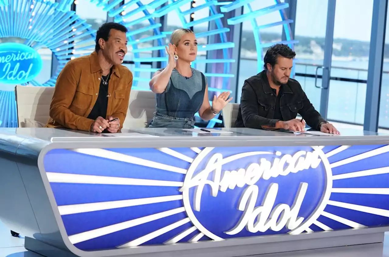 ‘American Idol’ Contestant Abigail Brooks Sings Into a Broom: Watch