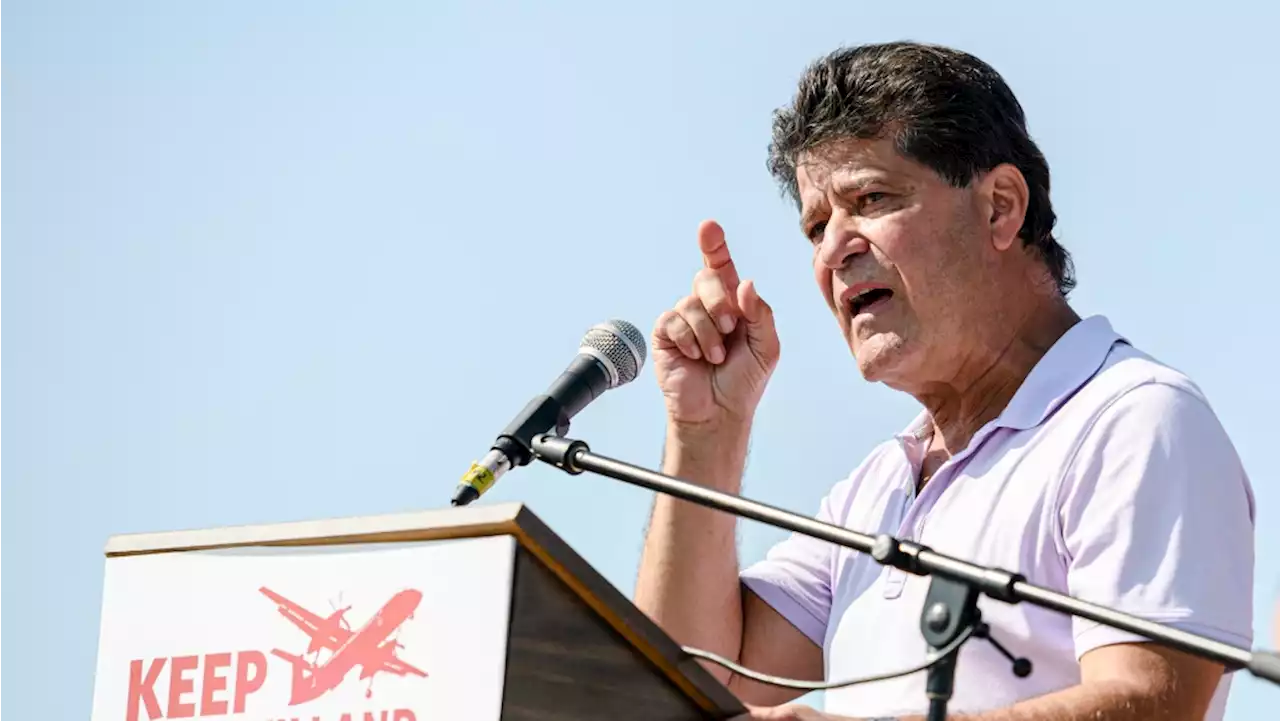 Unifor leader Jerry Dias retires early after going on medical leave