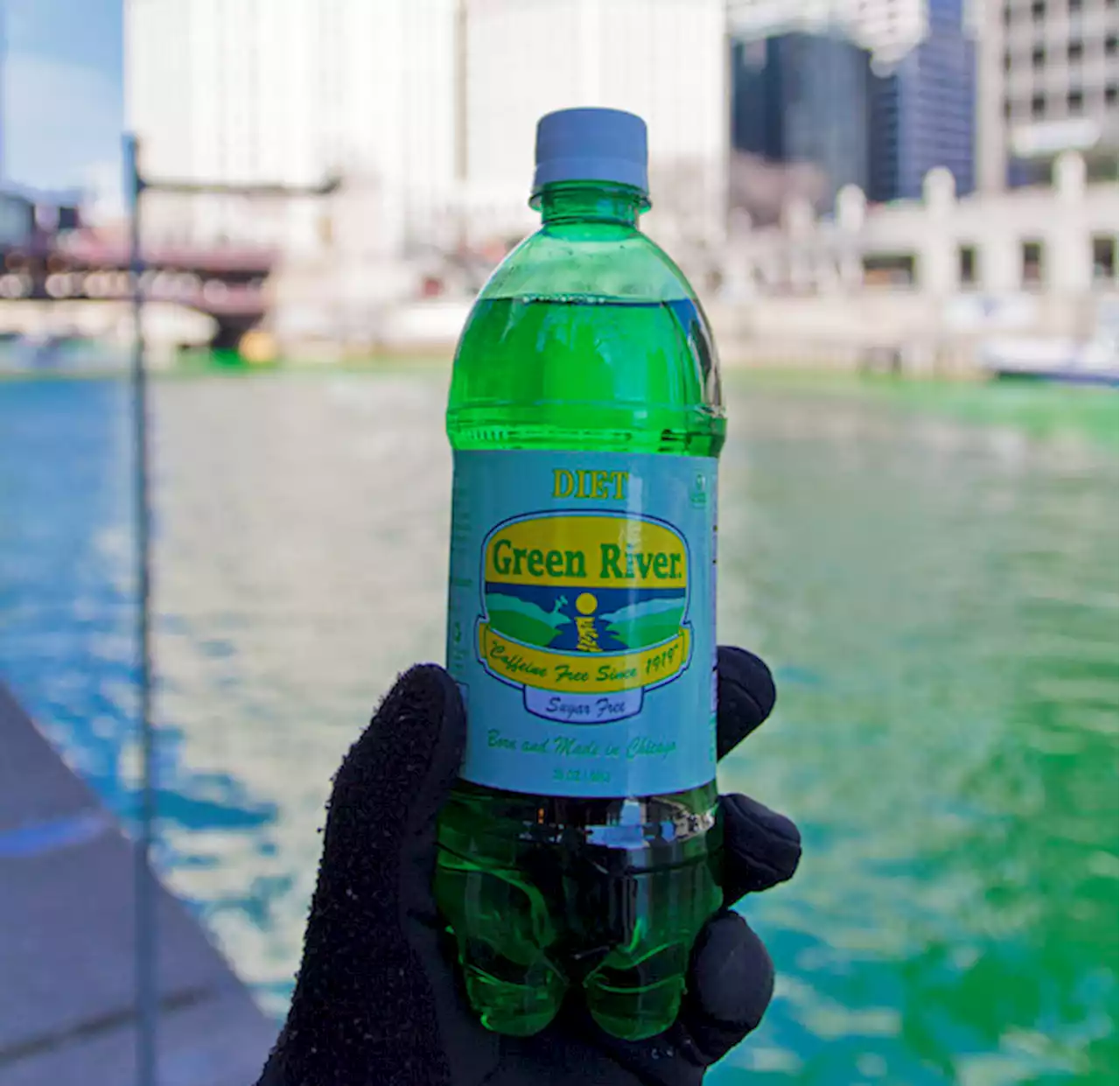 Yes, There Is a Link Between Green River Soda and the Chicago River