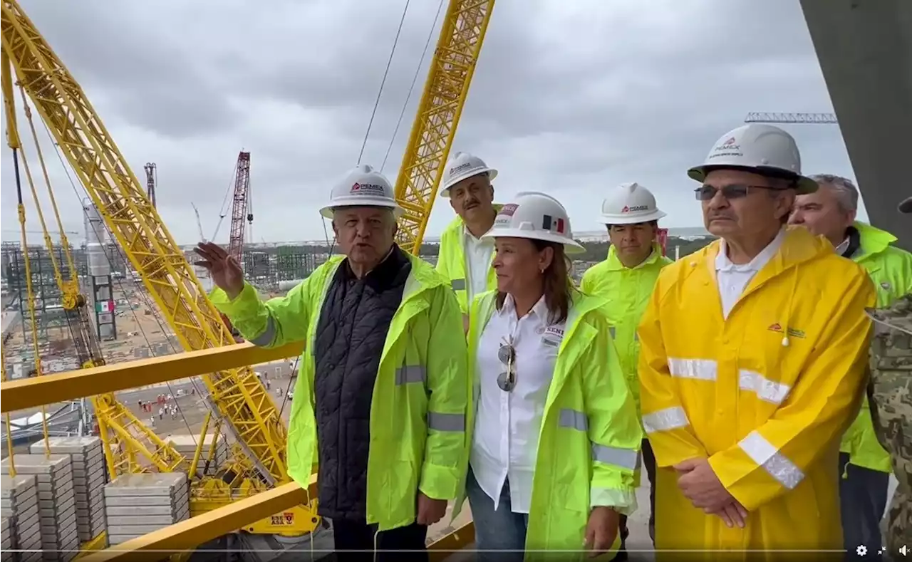 AMLO: Una vez concluida refinería de Dos Bocas, trabajadores se trasladarán al Corredor del Istmo