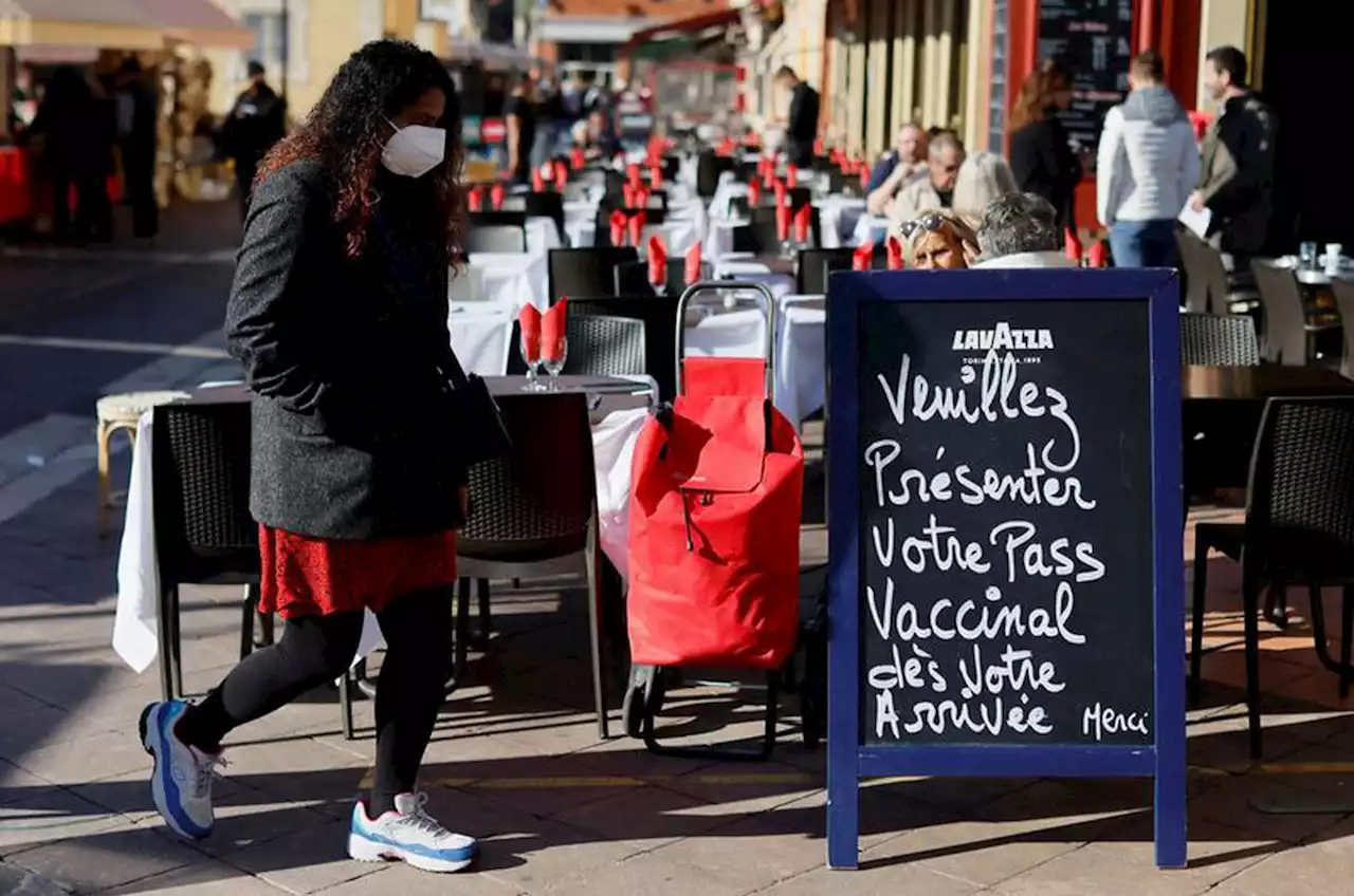 France lifts COVID-19 restrictions on unvaccinated, mask wearing