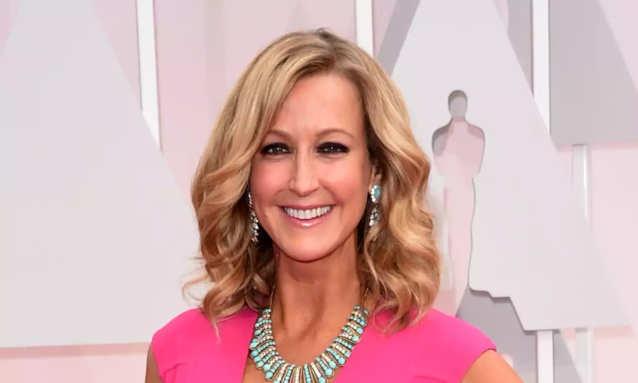 GMA's Lara Spencer shares photo from beautiful family wedding alongside lookalike daughter