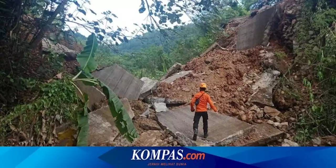 Jembatan di Purwakarta Ambruk, Akses Warga Terancam Terputus