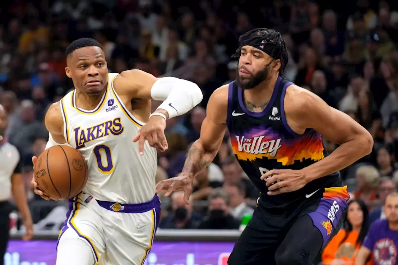 Lakers walloped by top-ranked Suns on the road