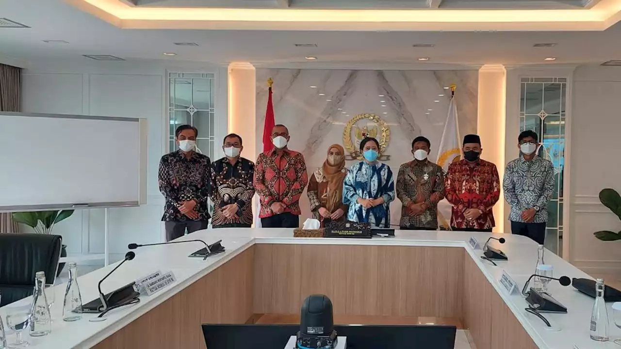 Anggota KPU dan Bawaslu Terpilih Temui Pimpinan DPR, Bahas Apa?