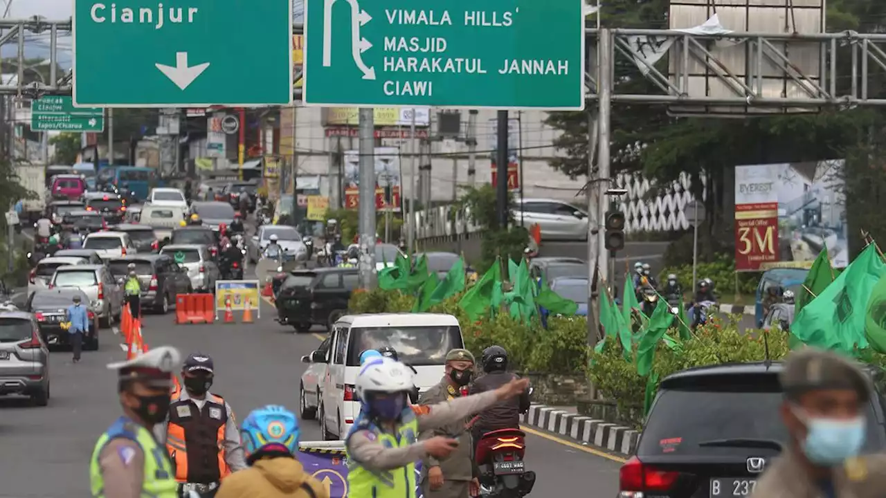 Sandiaga Uno Ungkap Biaya yang Dibutuhkan untuk Membuat Kereta Gantung di Puncak