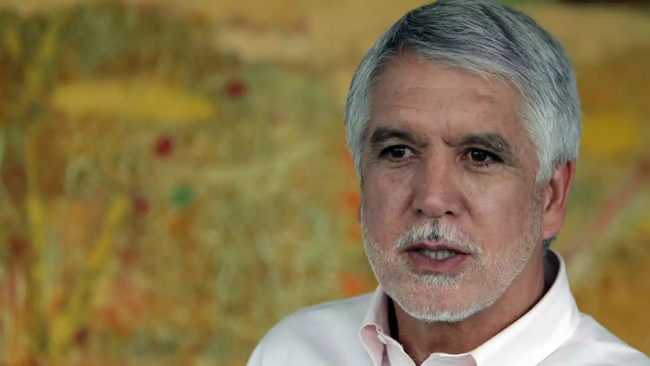 Enrique Peñalosa aceptó la derrota y expresó su apoyo a Federico Gutiérrez