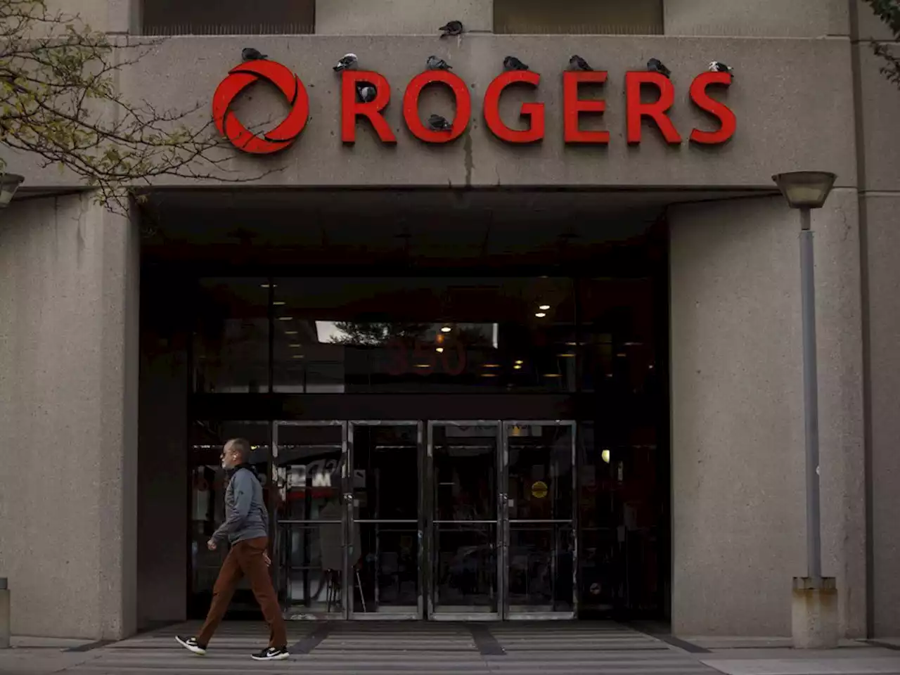 Rogers said to begin seeking Shaw wireless buyers for US$16 billion takeover