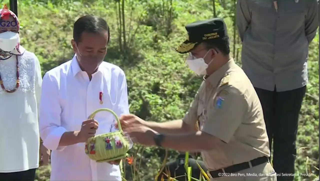 Bawa Tanah dan Air dari Jakarta, Anies Harap IKN Hadirkan Keadilan Sosial bagi Rakyat |Republika Online