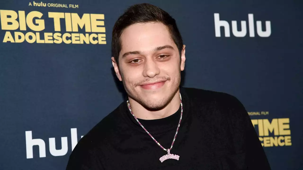 Pete Davidson bietet Kanye West Aussprache an – und schickt dazu ein Selfie aus Kim Kardashians Bett