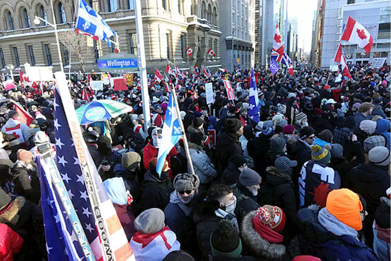 'There seemed to be this complete loss of faith in institutions': Canadian journalists talk about covering 'Freedom Convoy'