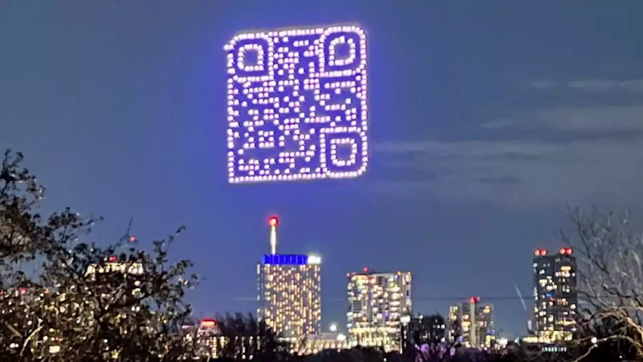 “Alien Drone Swarm” Form Giant Hovering QR Code Over Austin to Promote ‘Halo’