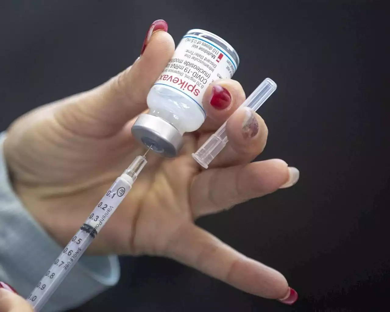 Many Ontario long-term care homes keeping vax mandates as province lifts policy