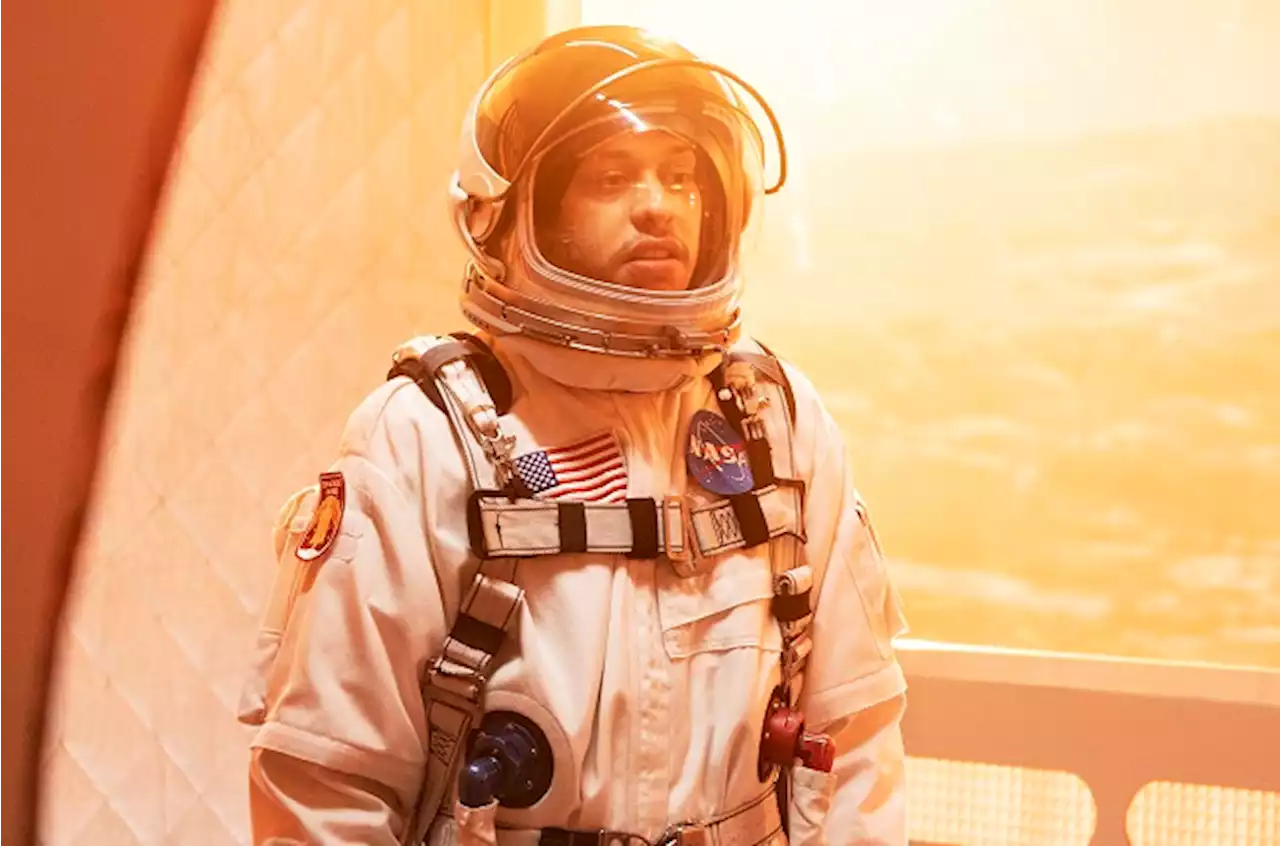 Pete Davidson blasting off to space | Channel