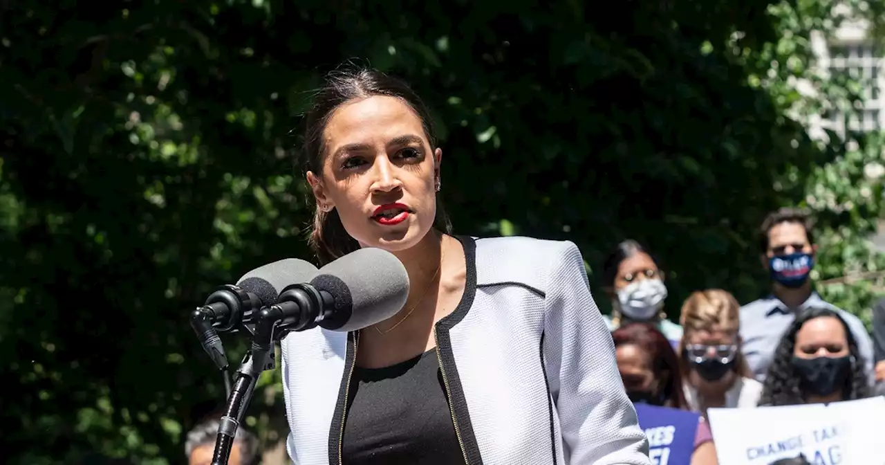 'There Should Be Consequences for It': Ocasio-Cortez Slams Big Oil Price Gouging