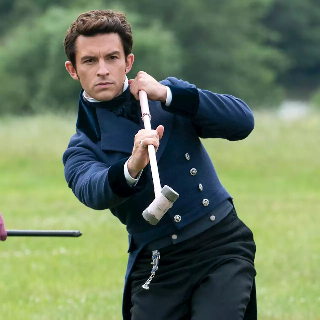 Jonathan Bailey Reveals BTS Secrets of Filming Bridgerton Sex Scenes - E! Online