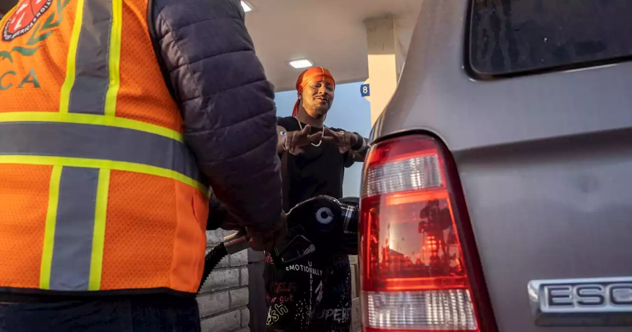 San Diego groups give away gas, food as prices continue to rise