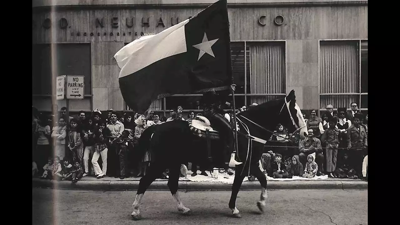 🔒A ‘great butt,’ Roy Rogers, and living, breathing rodeo: Houston photographer Geoff Winningham reflects on Houston Rodeo of 1971