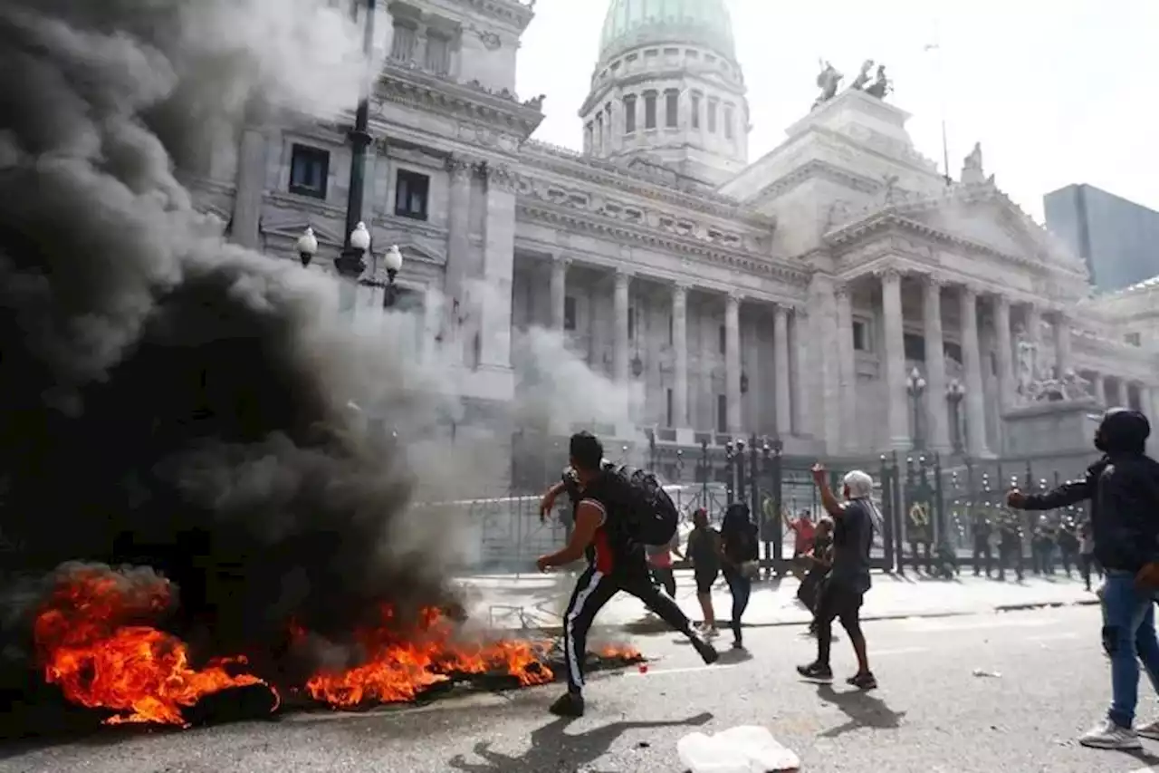 La Ciudad dijo que el Gobierno “exige” no poner vallas en las marchas pero confirmó que esta semana sí habrá