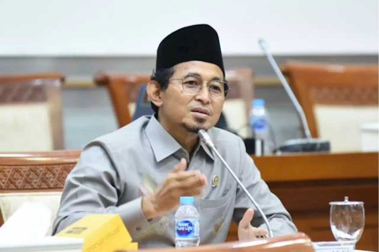 DPR: BPJPH Tak Dapat Terbitkan Sertifikat Halal Sebelum MUI Tetapkan Kehalalan Produk