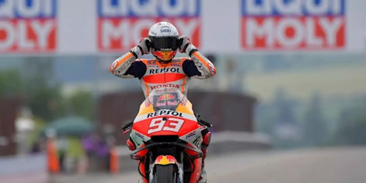 Jokowi akan Terima Pebalap MotoGP Marc Marquez cs di Istana: Disuguhi Kue Tradisional | merdeka.com