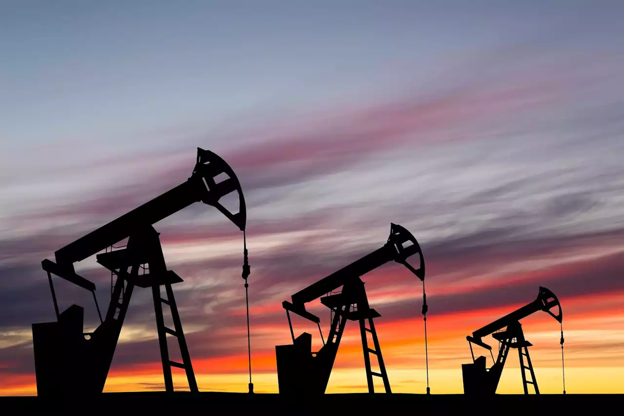 Oil extends slump below $100, and the retreat is gathering momentum | Fin24