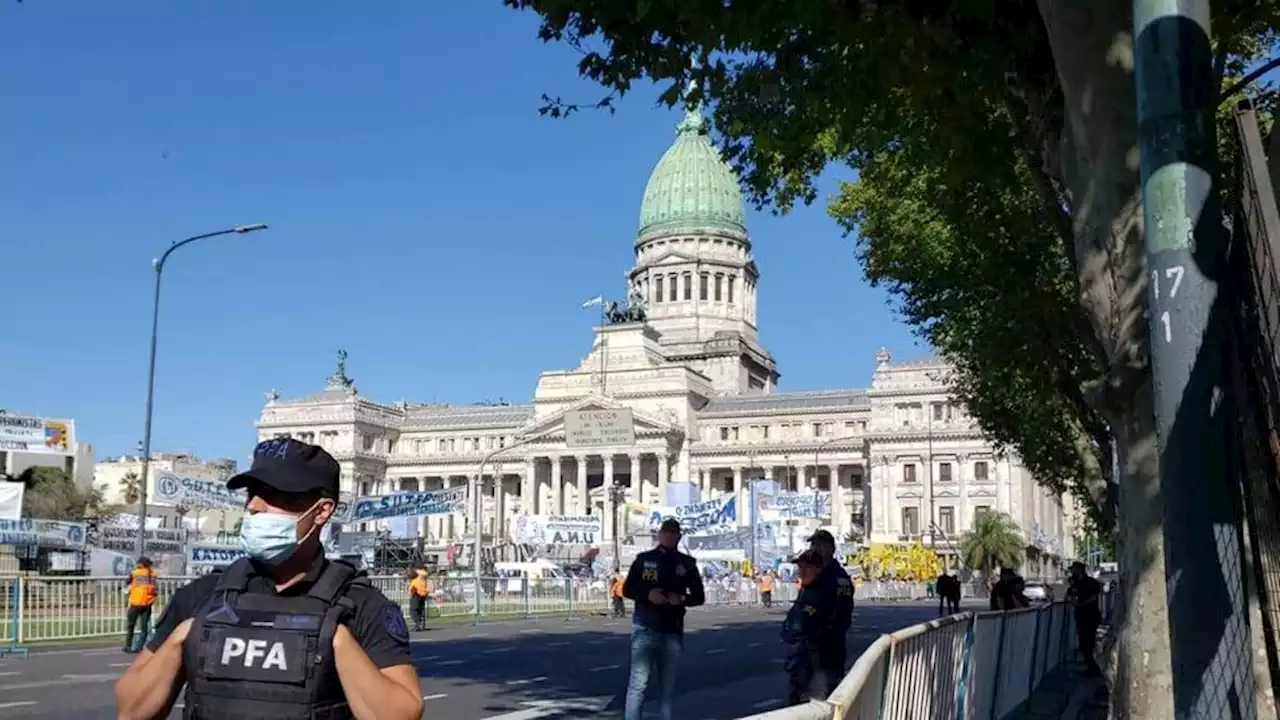 El gobierno porteño vallará el Congreso durante el tratamiento del acuerdo con el FMI en en Senado | A contramano del pedido de las autoridades del Poder Legislativo