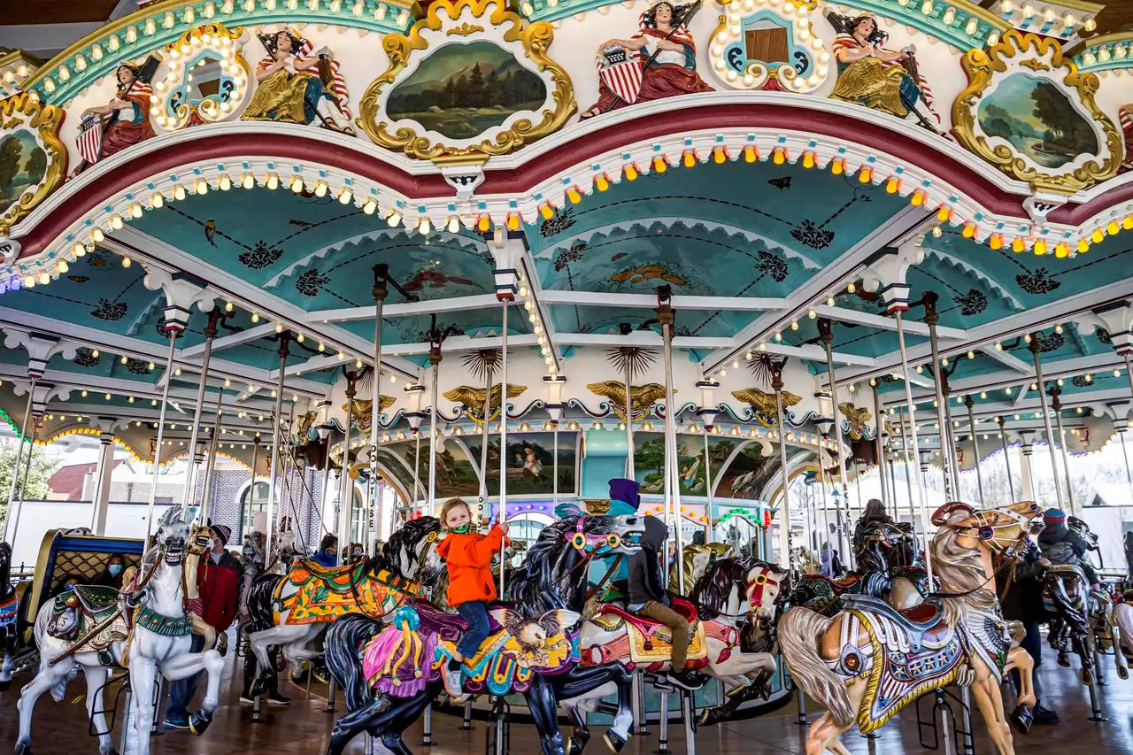 Hersheypark to go cashless for Springtime in the Park, summer season