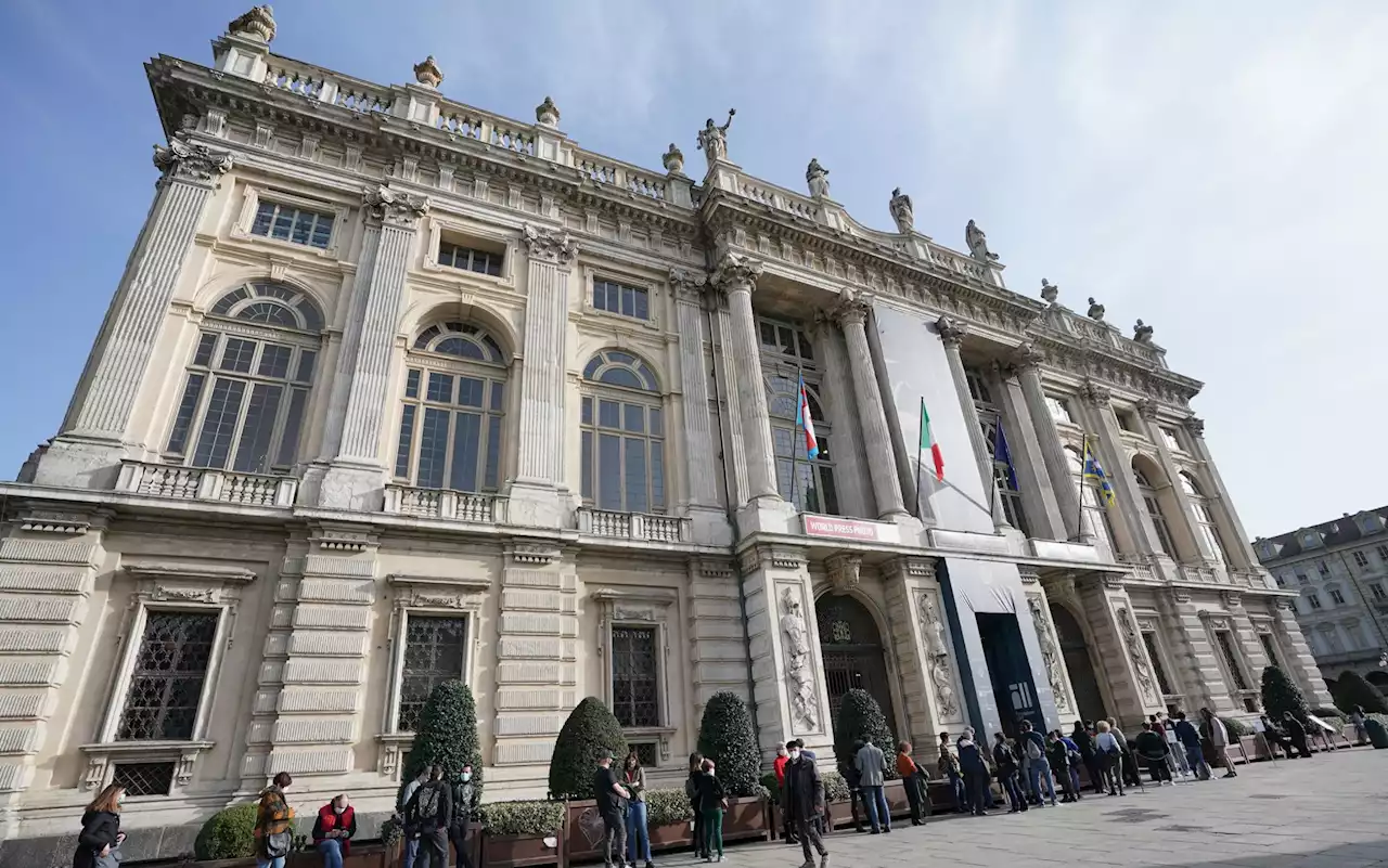 Torino, evacuato Palazzo Madama: principio di incendio in seminterrato