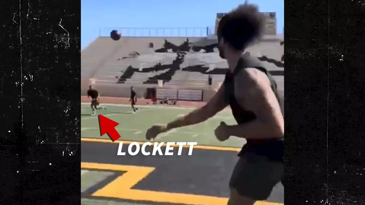 Colin Kaepernick Throws To Seahawks Star Tyler Lockett In New Workout Video