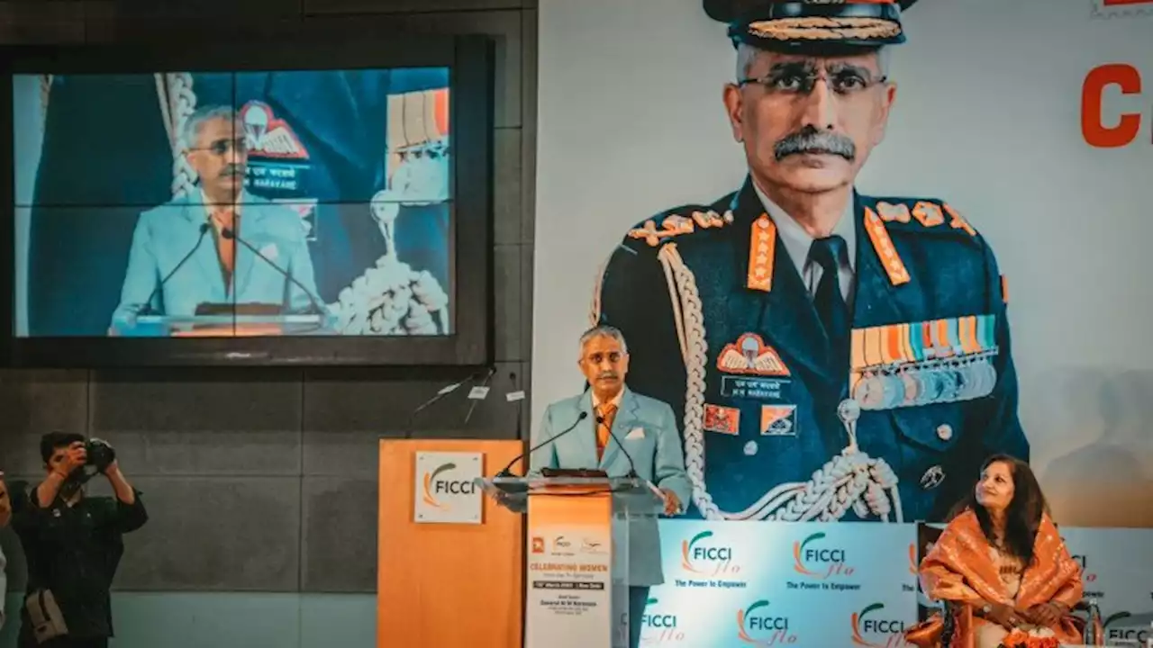 जनरल नरवणे बोले: कॉरपोरेट क्षेत्र हो या देश की सेना, महिलाओं के लिए भारतीय समाज के सभी रास्ते खोलने की जरूरत