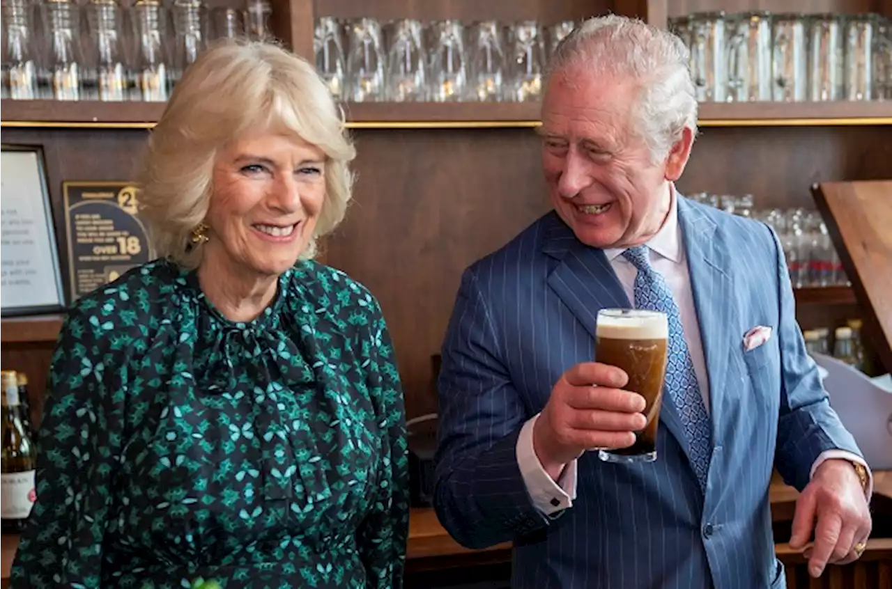 WATCH | Prince Charles attempts to pour the perfect pint of Guinness | Channel