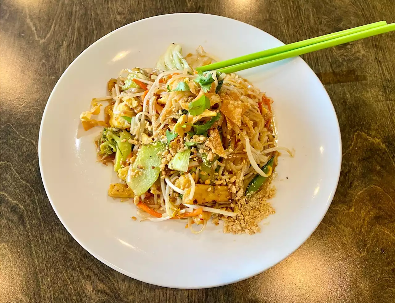 Chef Tiffany Derry Says This Is the Best Pad Thai in the City