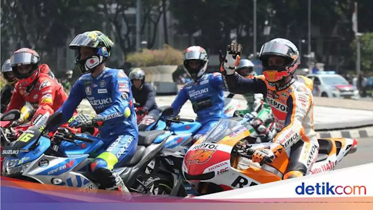 Pertama di Dunia Pebalap MotoGP 'Tos' dengan Warga di Pinggir Jalan