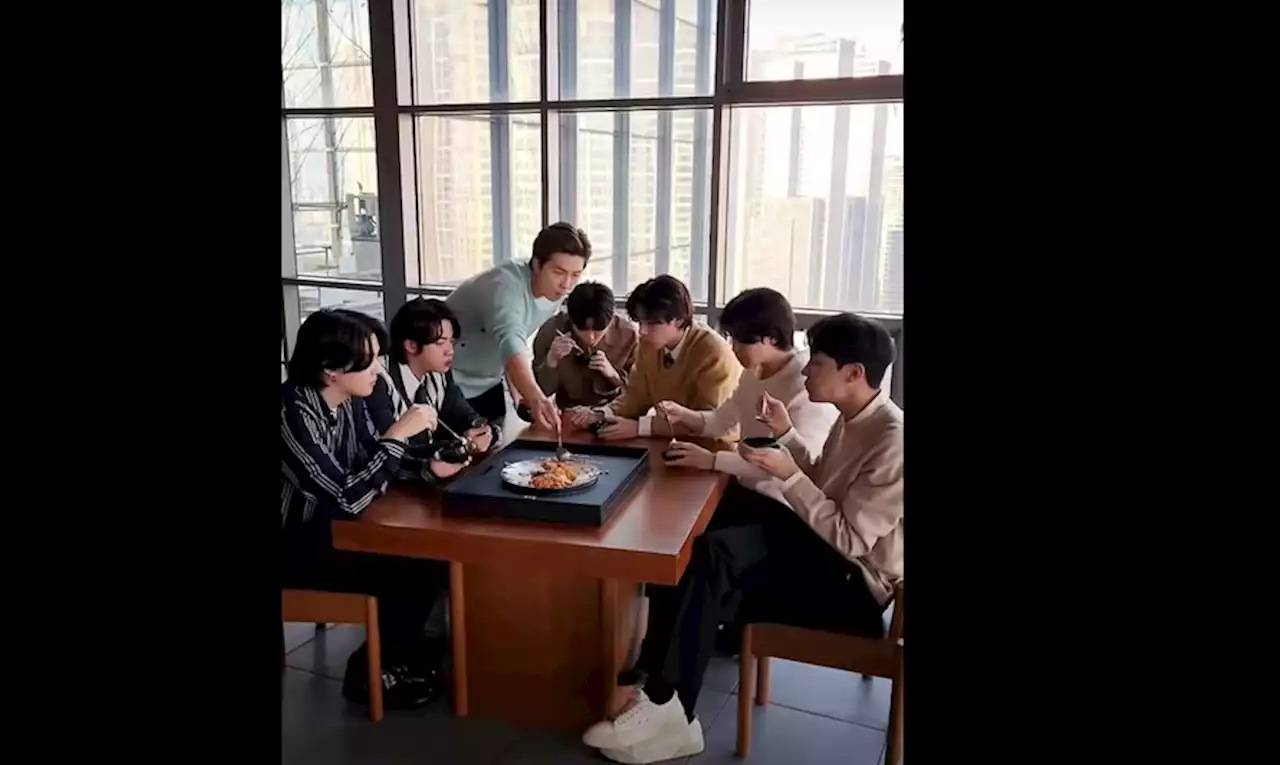 BTS, natanggap ang 1 billion streams plaque mula sa Spotify para sa kantang 'Dynamite'