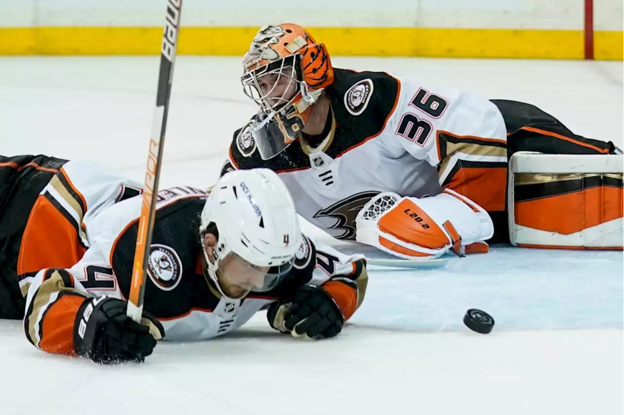 Ducks work overtime but lose to Rangers in finale of trip