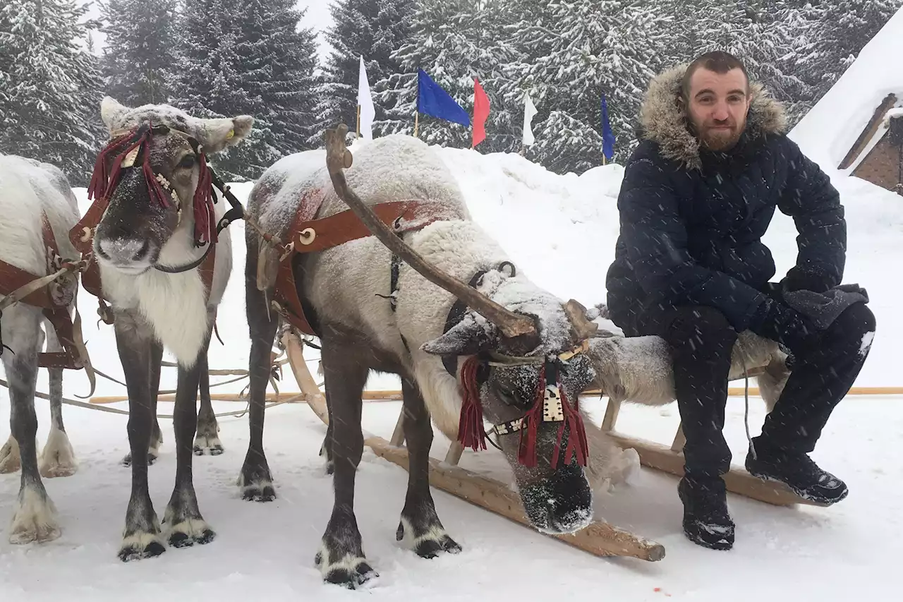 A Siberian Man Is Dubbing Tucker Carlson's Show Into Russian. It's a Hit