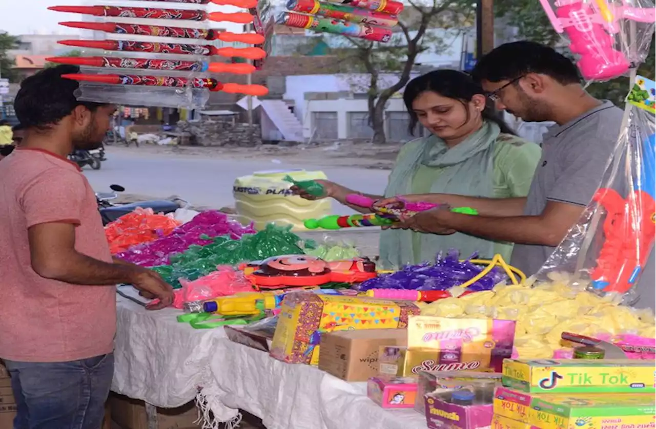 Jhalawar Holi News रात्रि 9 बजकर 8 मिनट से रात्रि 10 बजकर 20 मिनट के मध्य होगा होलिका दहन | Holika Dahan will happen between 9.8 pm to 10.20 pm at night. | Patrika News