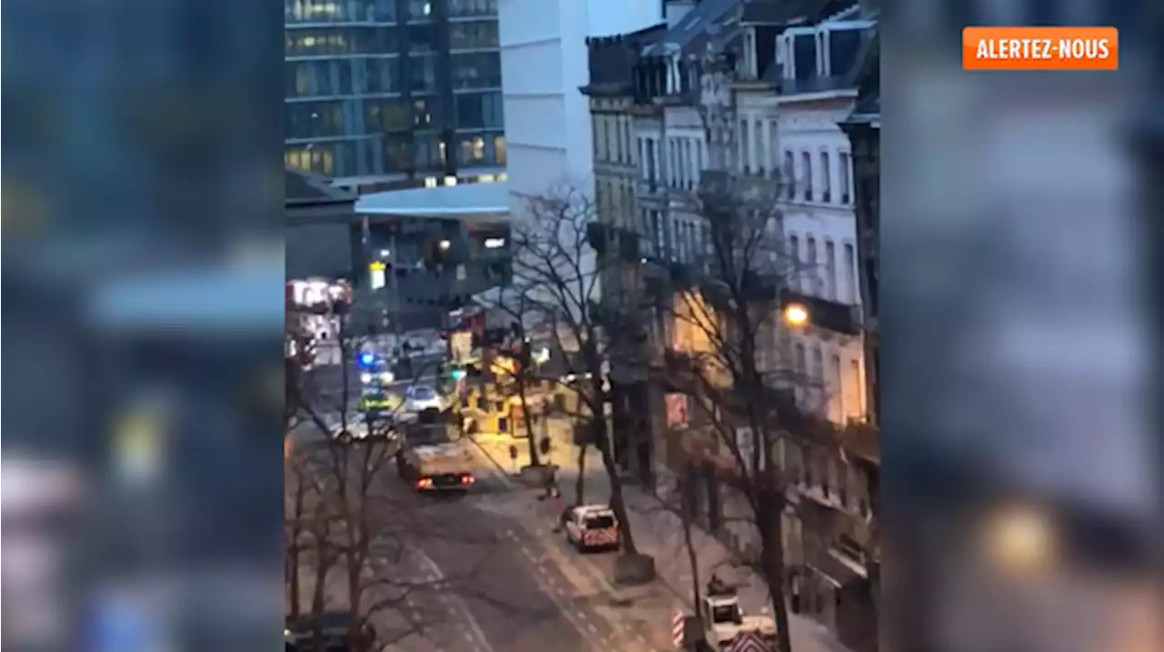 Un incendie en cours dans un hôtel place Rogier à Bruxelles: un pompier est décédé dans l'intervention