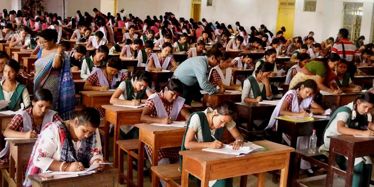 उत्तर प्रदेश: बोर्ड परीक्षा में संगठित रूप से नकल कराने वालों पर रासुका के तहत होगी कार्रवाई