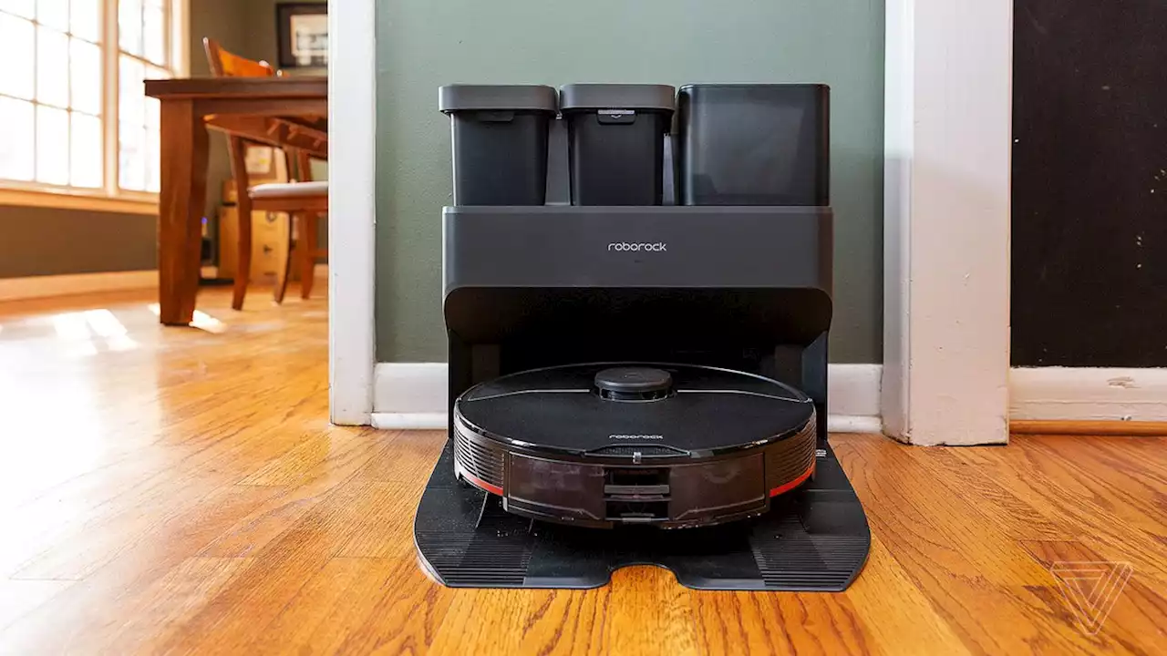 The Roborock S7 MaxV Ultra robot vacuum lives up to its steep price