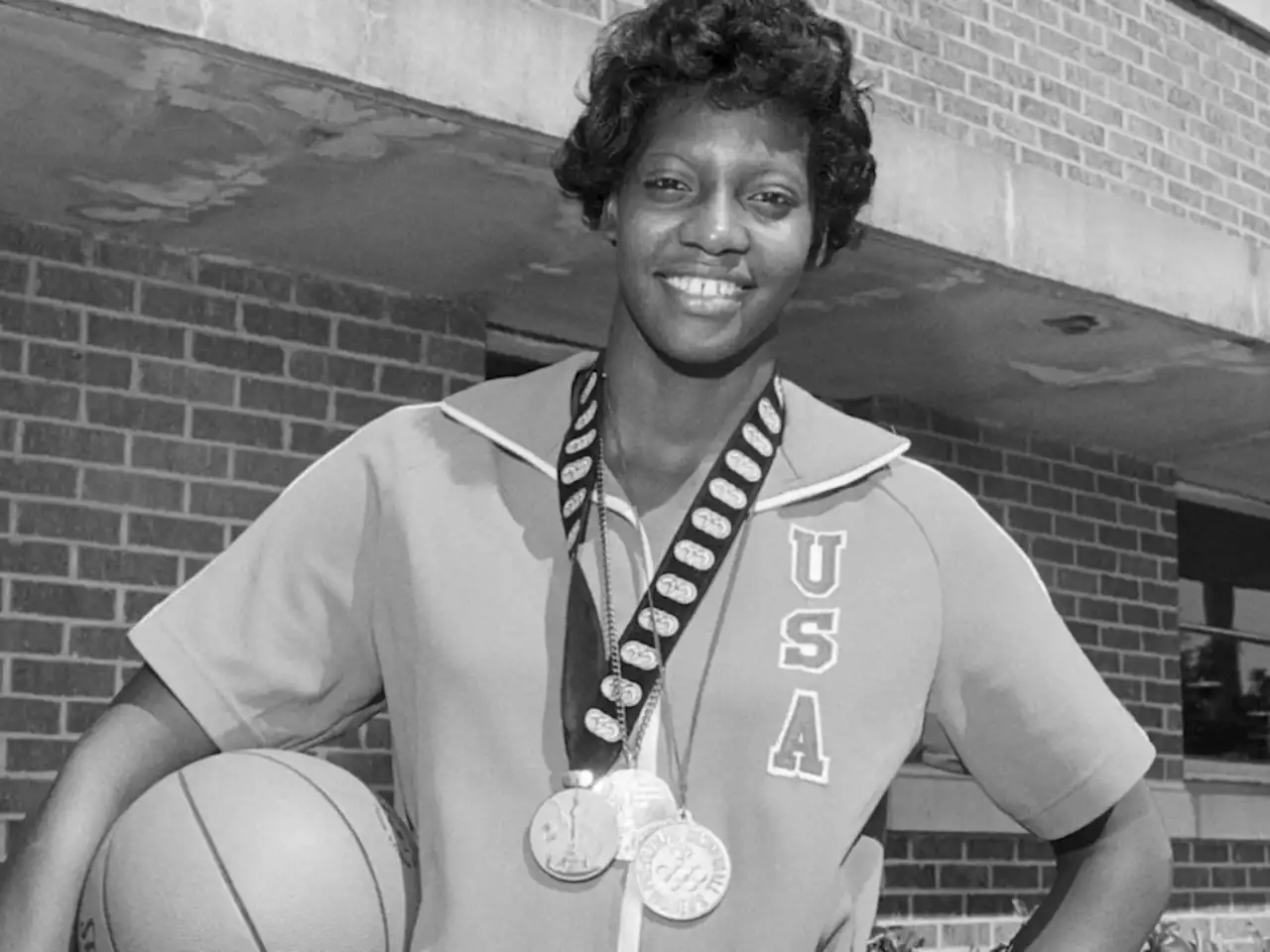 Shaquille O'Neal helps resurrect the legacy of Lusia Harris, 'The Queen of Basketball'