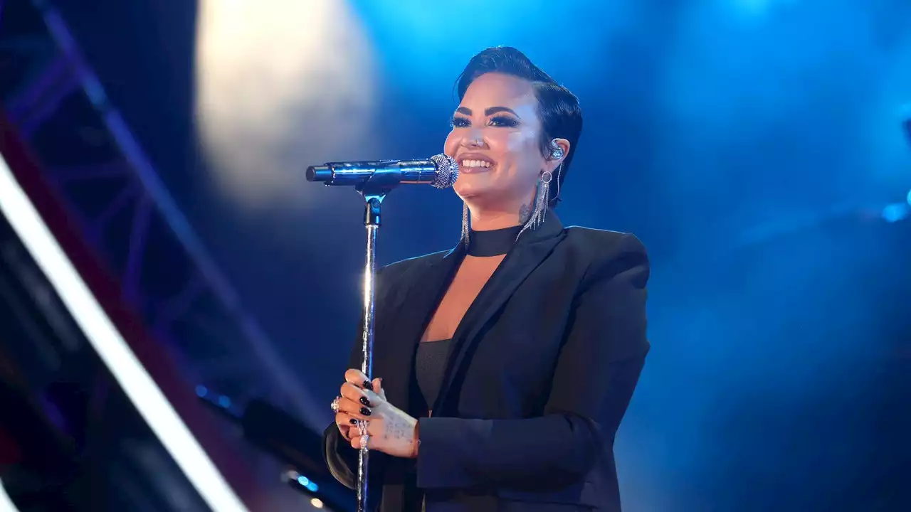 Demi Lovato's Black Stiletto Nails Are A Goth's Dream