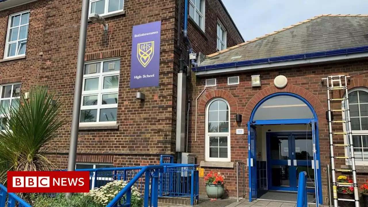 Ballakermeen: Hundred of pupils study at home due to staff sickness