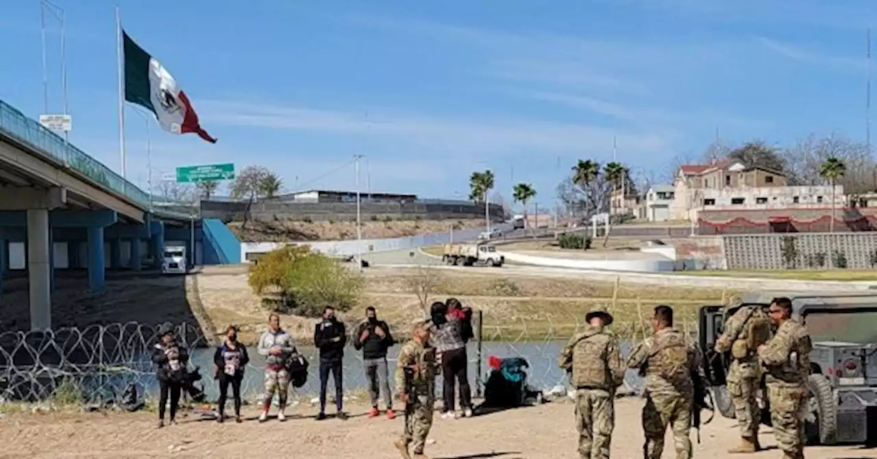 EXCLUSIVE: Dozens of Migrants Apprehended by Guard, Agents in 12 Hours at Texas Border Crossing